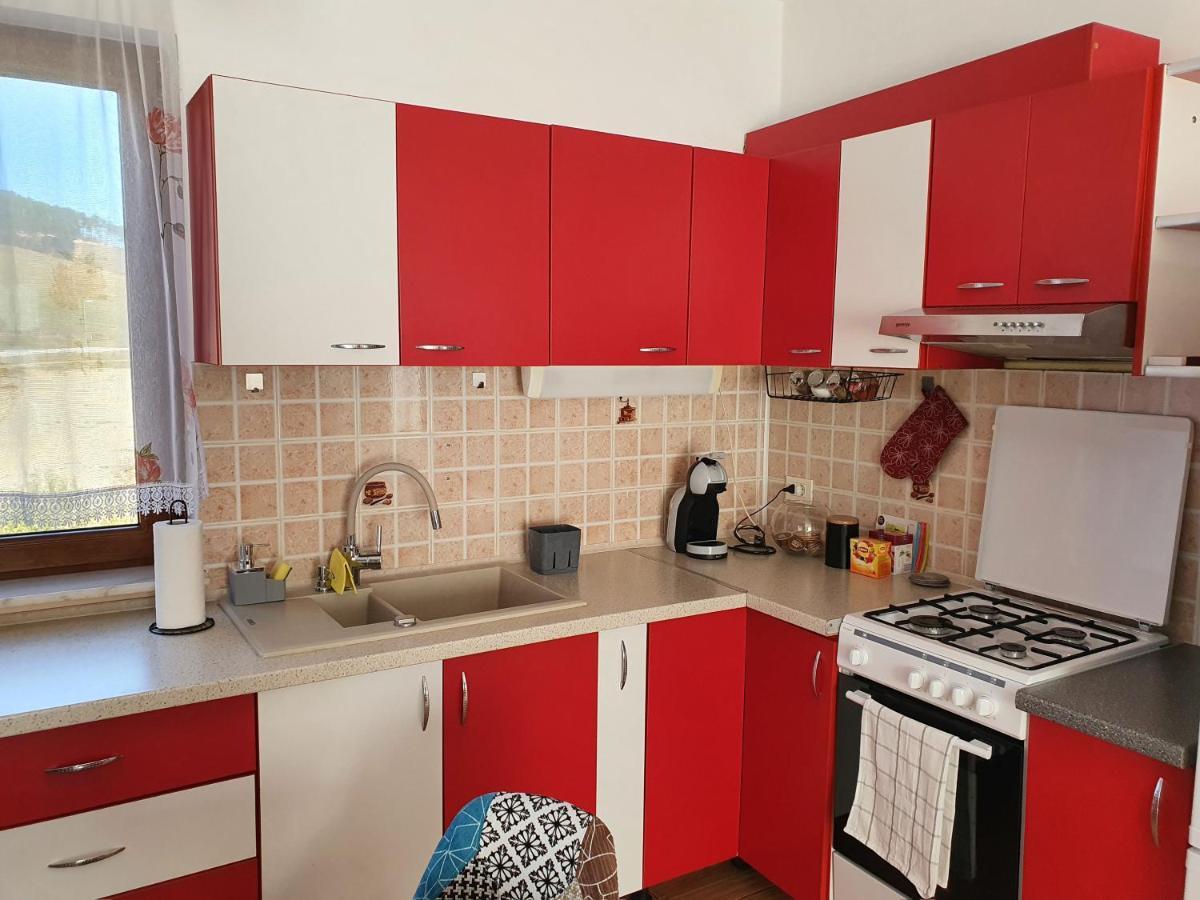 Apartament La Casa In Curte Comuna Apartment Codlea Luaran gambar