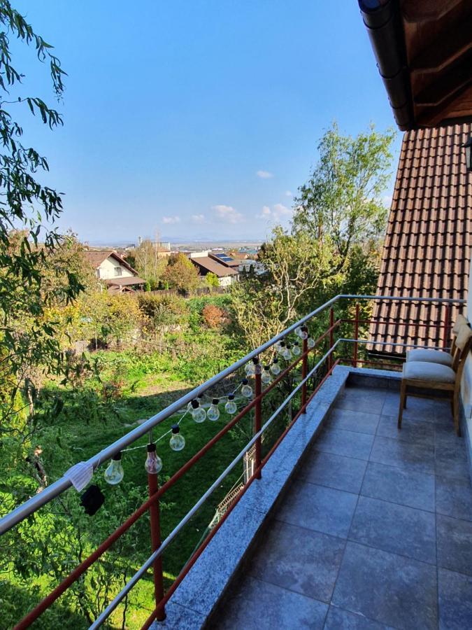 Apartament La Casa In Curte Comuna Apartment Codlea Luaran gambar
